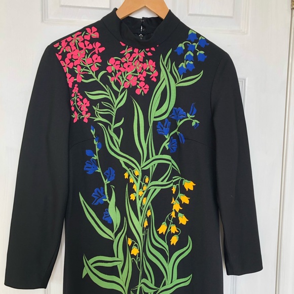 Vintage 1970’s mock-neck shift dress, black with floral design sm/med fit - Picture 4 of 11